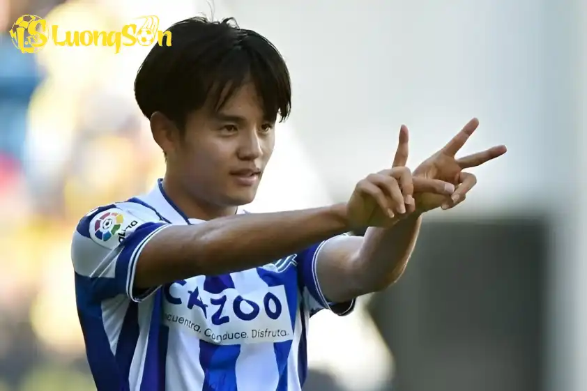 Kubo muốn rời Real Sociedad ngay trong mùa hè này. Ảnh: All Football Kubo muốn rời Real Sociedad ngay trong mùa hè này. Ảnh: All Football